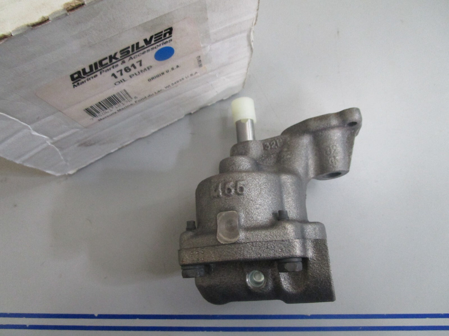 *NEW OEM* 0810 Mercury Quicksilver Oil Pump 17617