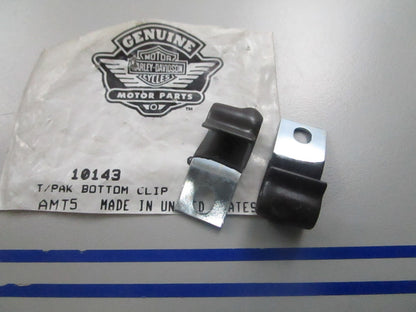 *NEW OEM* (LOT OF 2) 0810 Harley Davidson Bottom Clip 10143