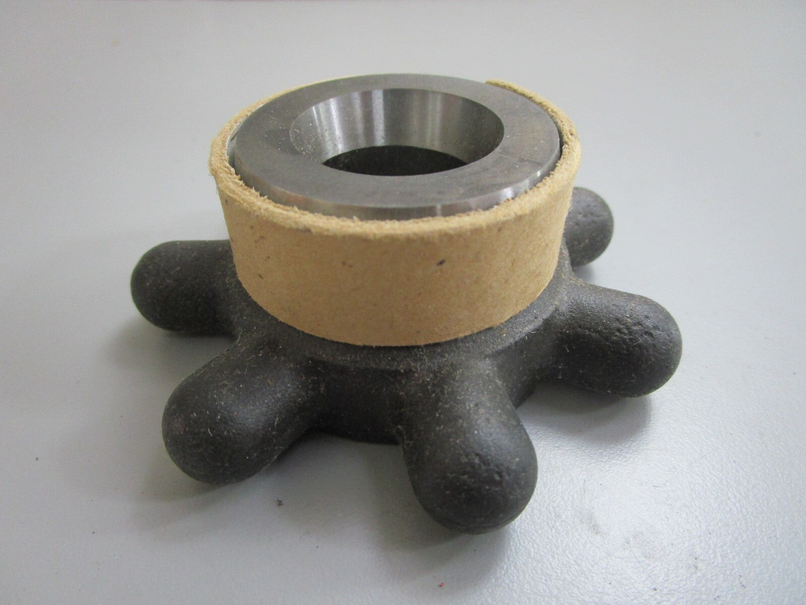 *NEW OEM* 0820 OMC Johnson Evinrude Ball Gear 908069 0908069