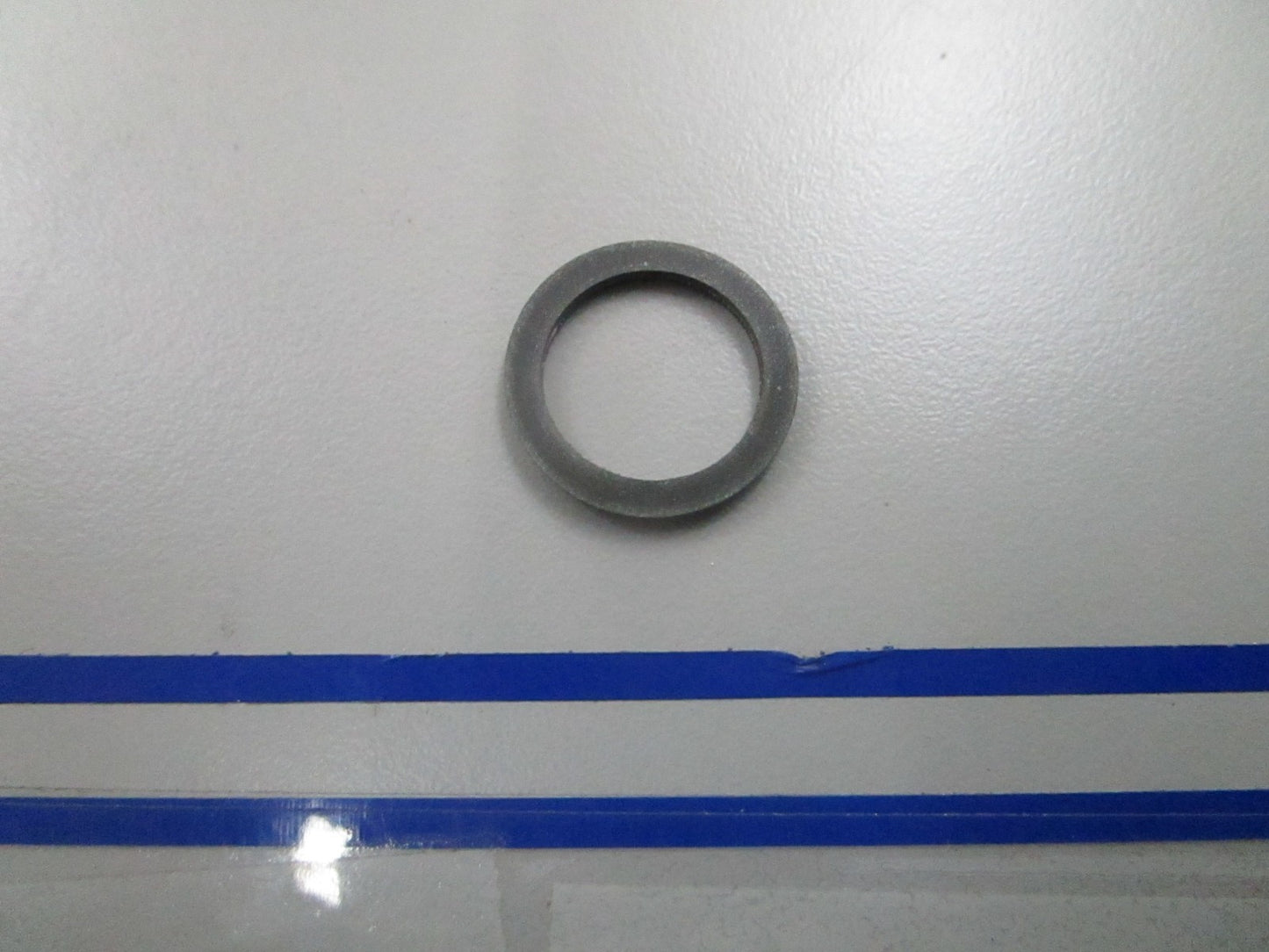 *NEW OEM* 0810 OMC Johnson Evinrude Gasket 5030335