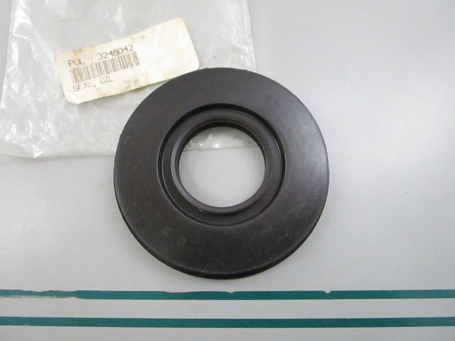 NEW OEM 3240042 Polaris Oil Seal 0810