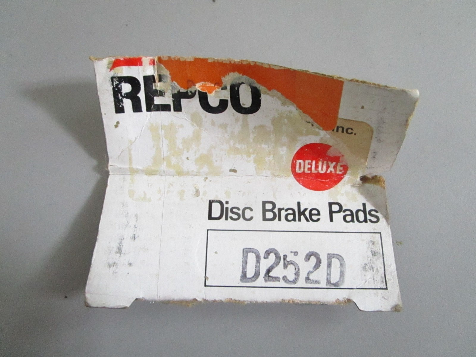 NEW D252D Disc Brake Pad Set 0820