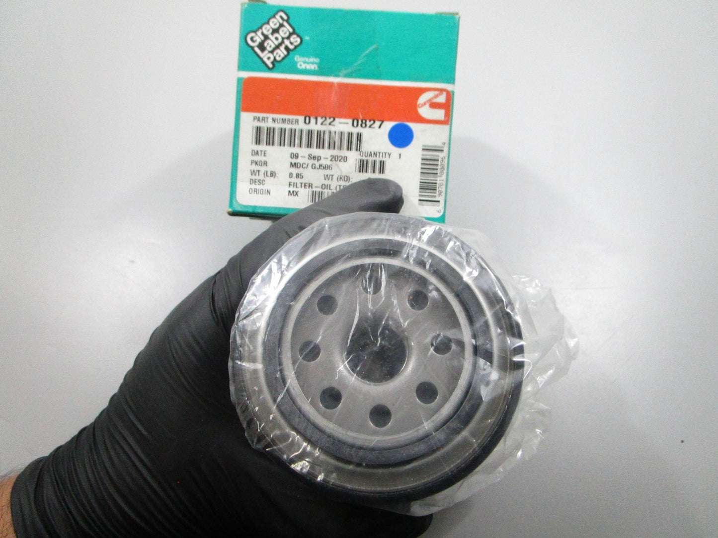 *NEW OEM* 0810 Onan Oil Filter 0122-0827