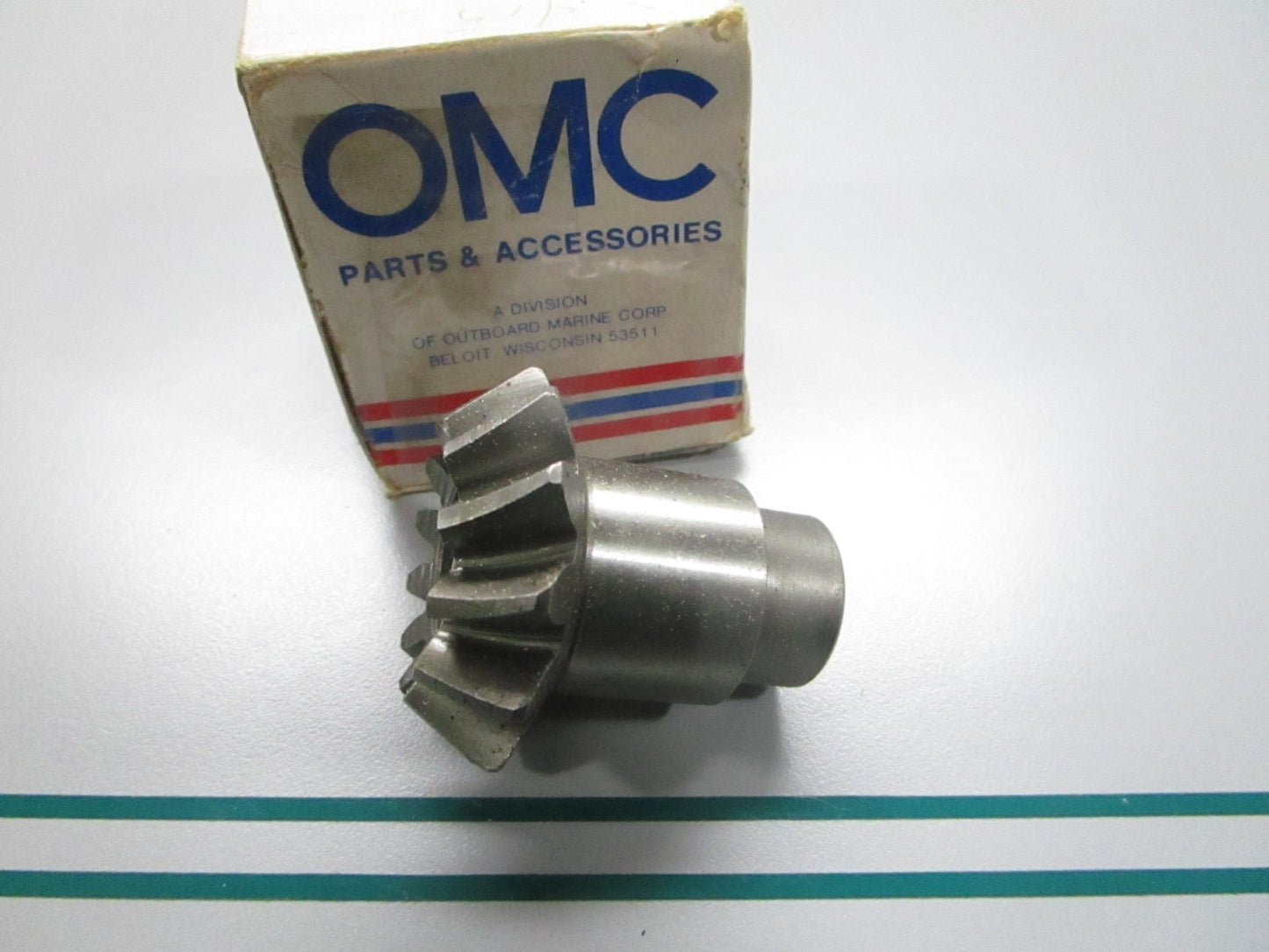 NEW OEM 317336 0317336 OMC Johnson Evinrude 12T Pinion 0810