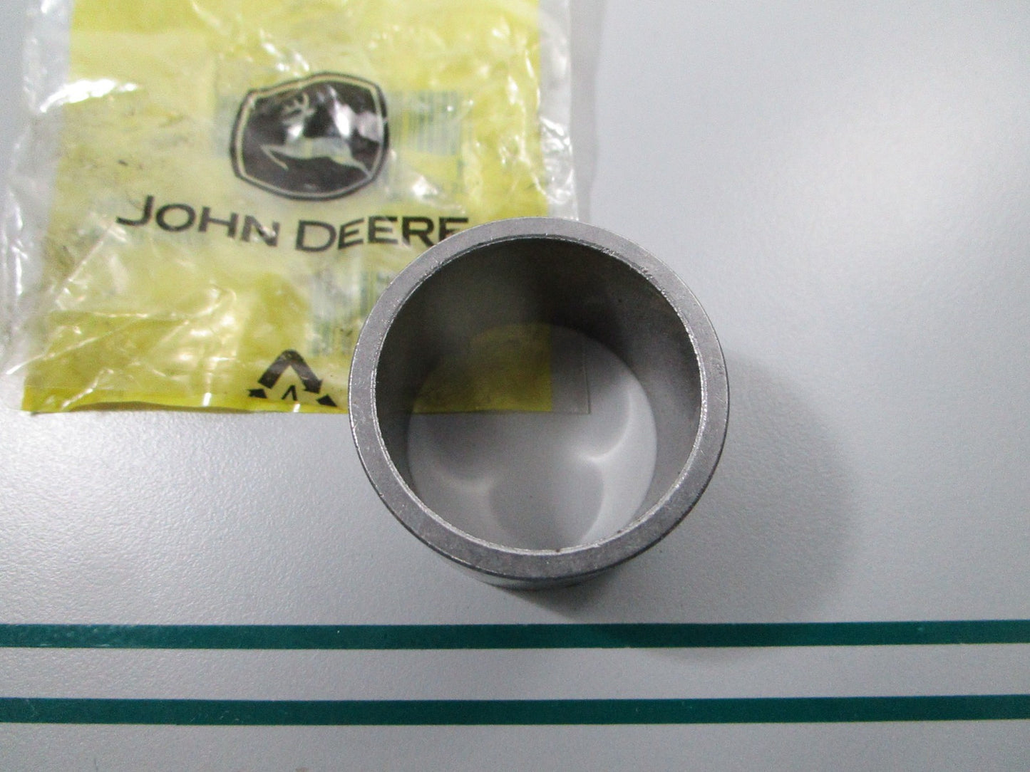 NEW OEM MT897 John Deere Cylindrical Alloy Bushing 0810