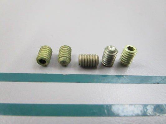 NEW OEM (LOT OF 5) 303245 0303245 OMC Johnson Evinrude Screw 0810