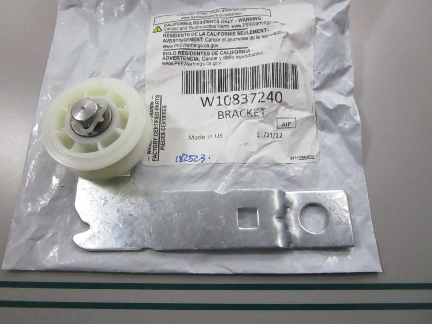 NEW OEM W10837240 Whirlpool Bracket 0810