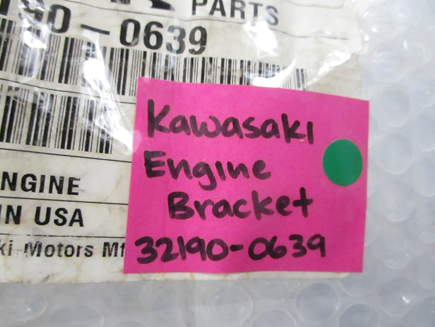 NEW OEM 32190-0639 Kawasaki Engine Bracket 0810