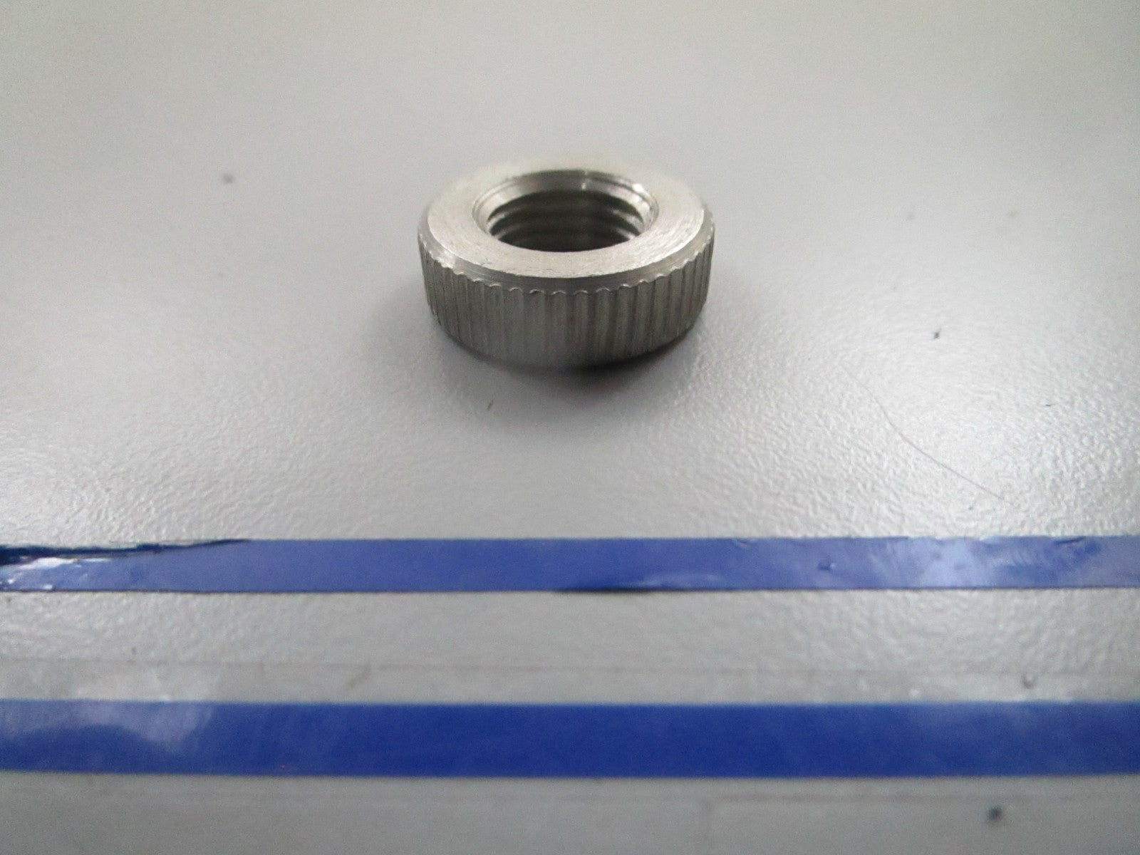 *NEW OEM* 0810 OMC Johnson Evinrude Thumb Wheel 332155 0332155