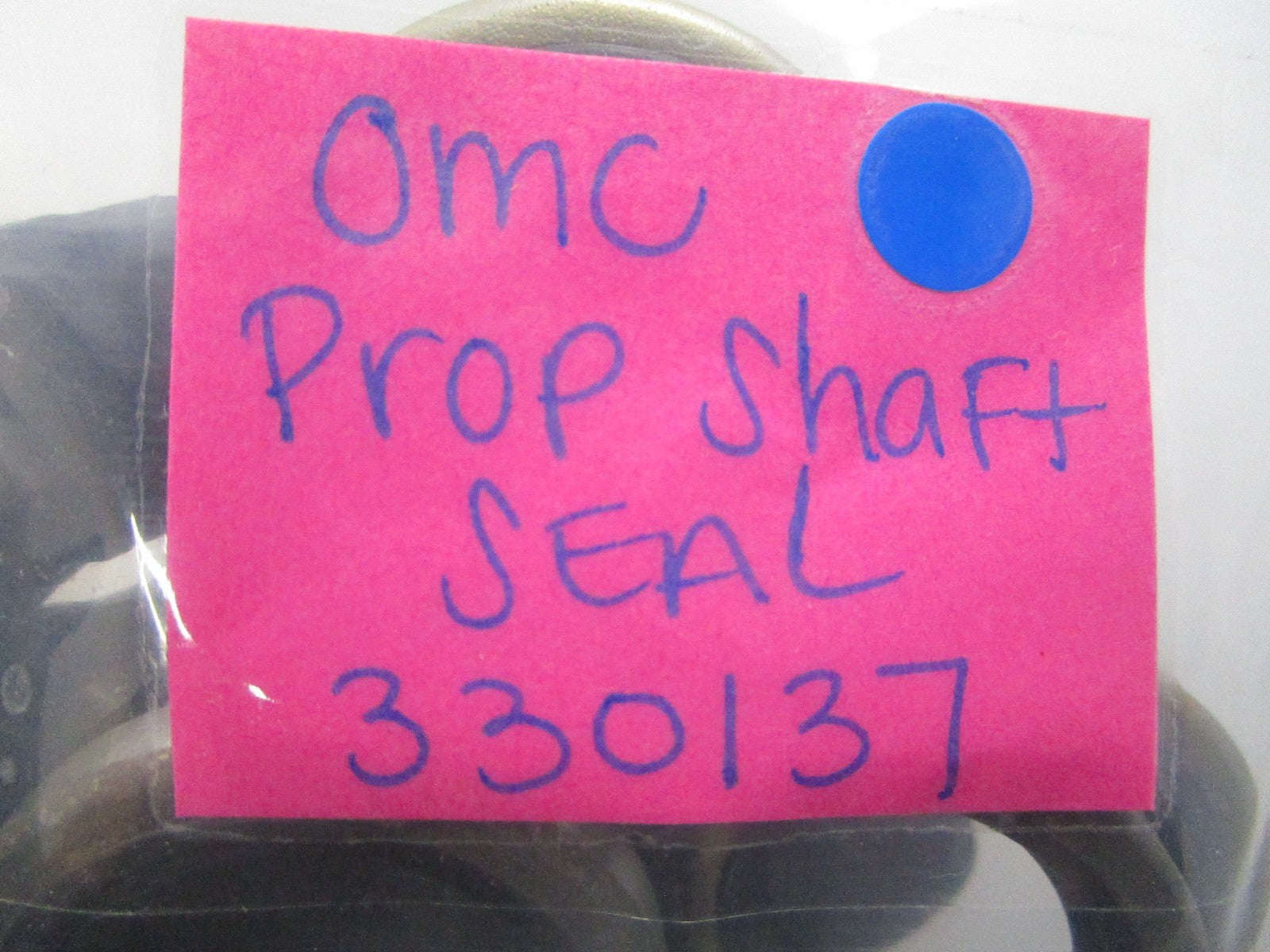 NEW OEM 330137 0330137 OMC Johnson Evinrude Prop Shaft Seal 0810