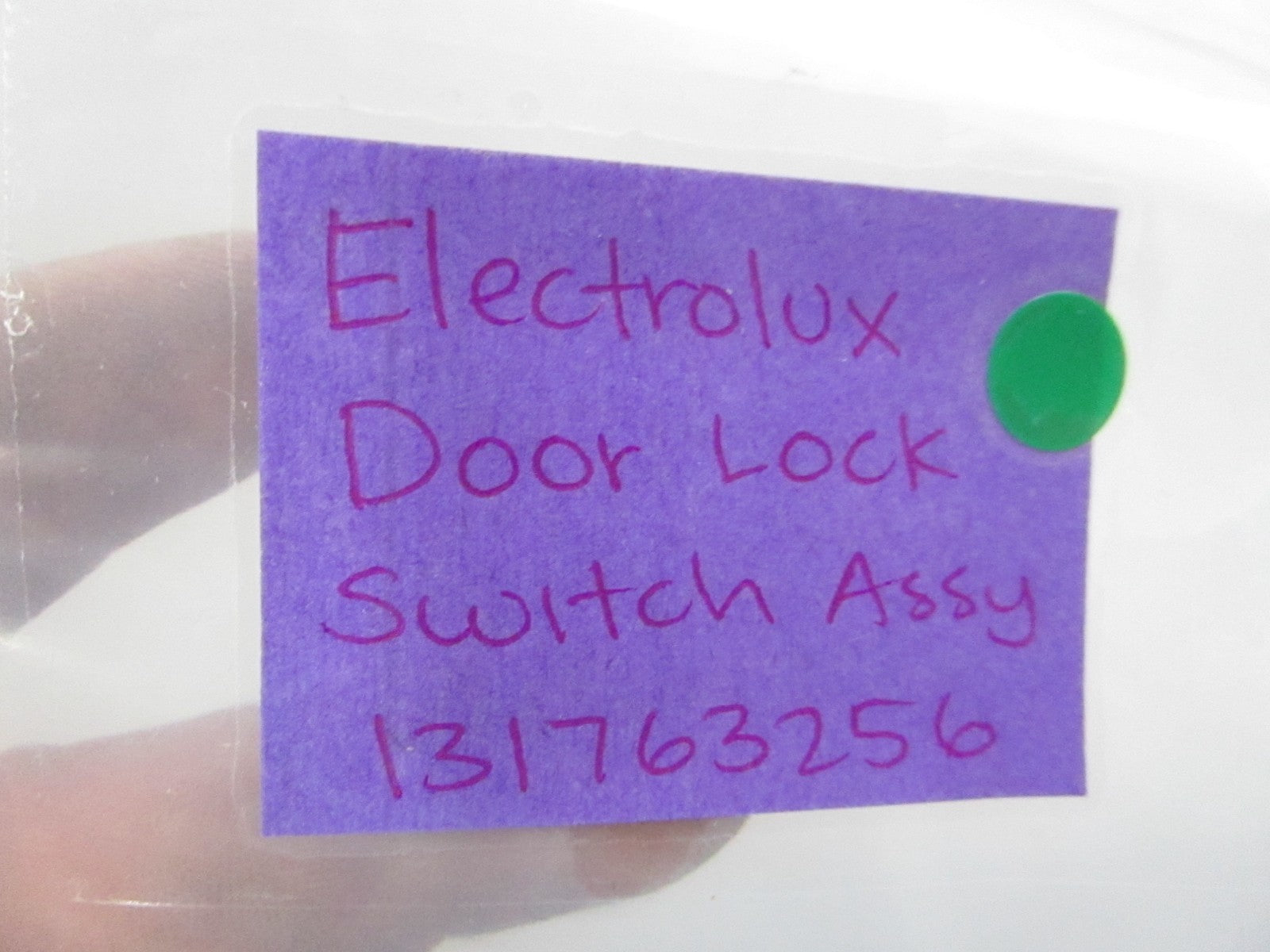 NEW OEM 131763256 Electrolux Door Lock Switch Assembly 0810