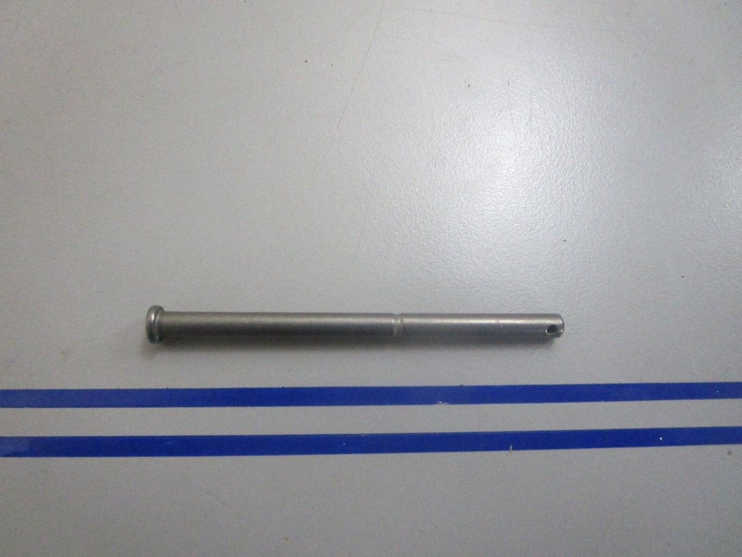 *NEW OEM* 0810 OMC Johnson Evinrude Rod 303949 0303949