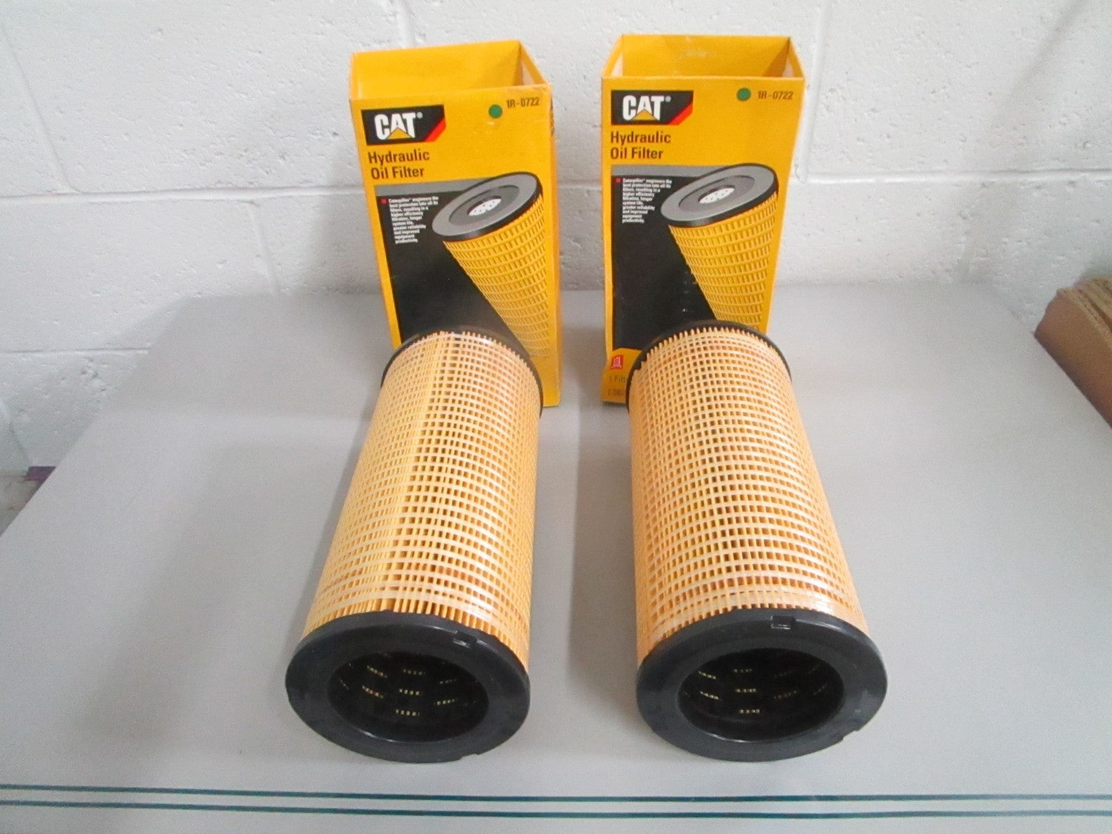 Caterpillar 1R-0722 Hydraulic Oil Filter LOT OF 2 NEW