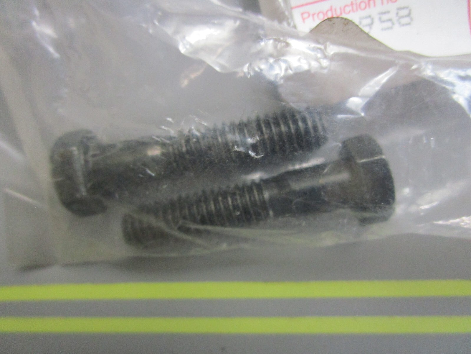 *NEW OEM* (LOT OF 2) 0810 Volvo Penta Hexagon Screw 940186