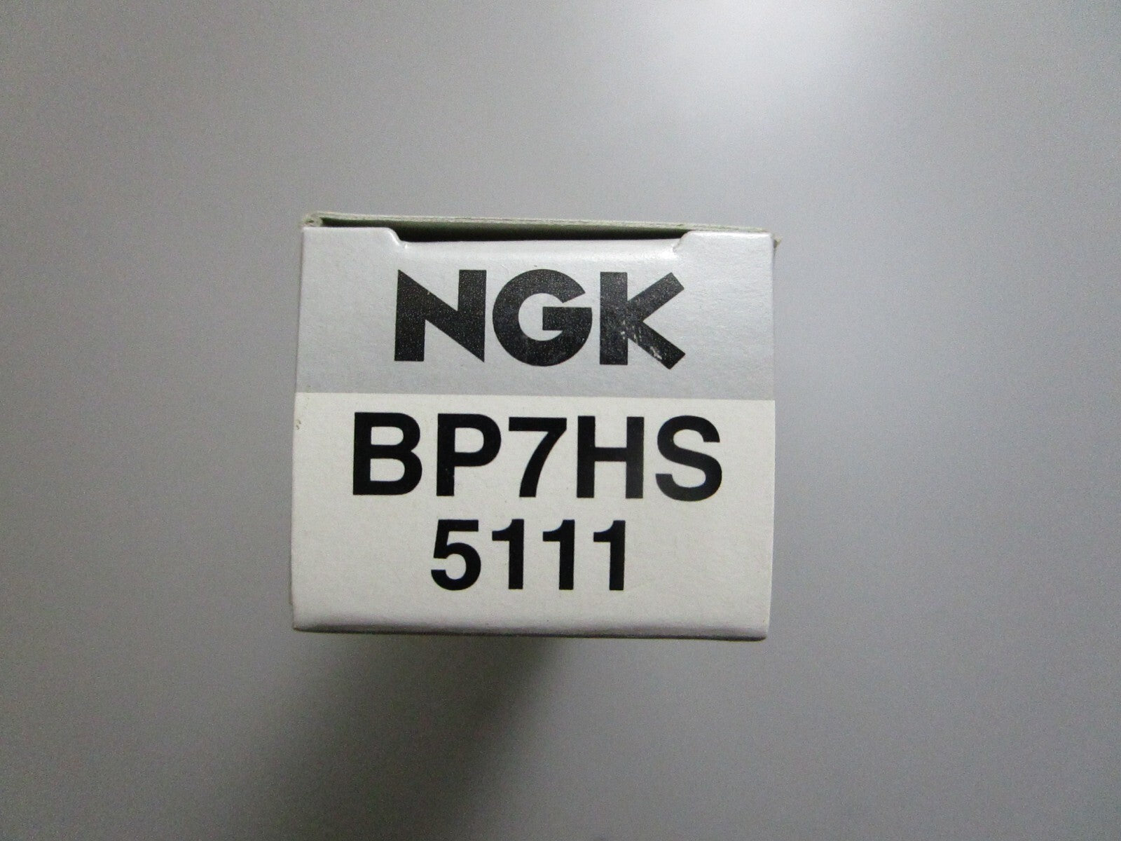 *NEW* 0810 NGK Spark Plug BP7HS