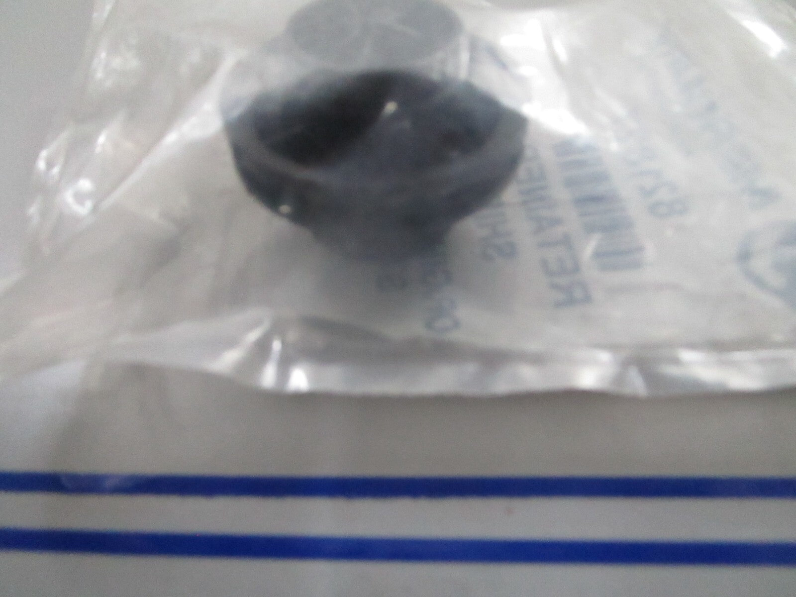 *NEW OEM* 0810 Mercury Quicksilver Shift Retainer 821827