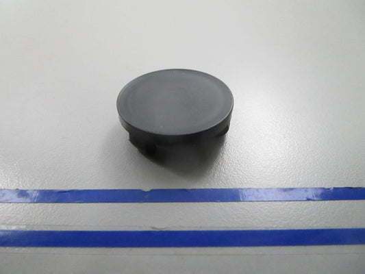 *NEW OEM* 0810 OMC Johnson Evinrude Plug 309411 0309411