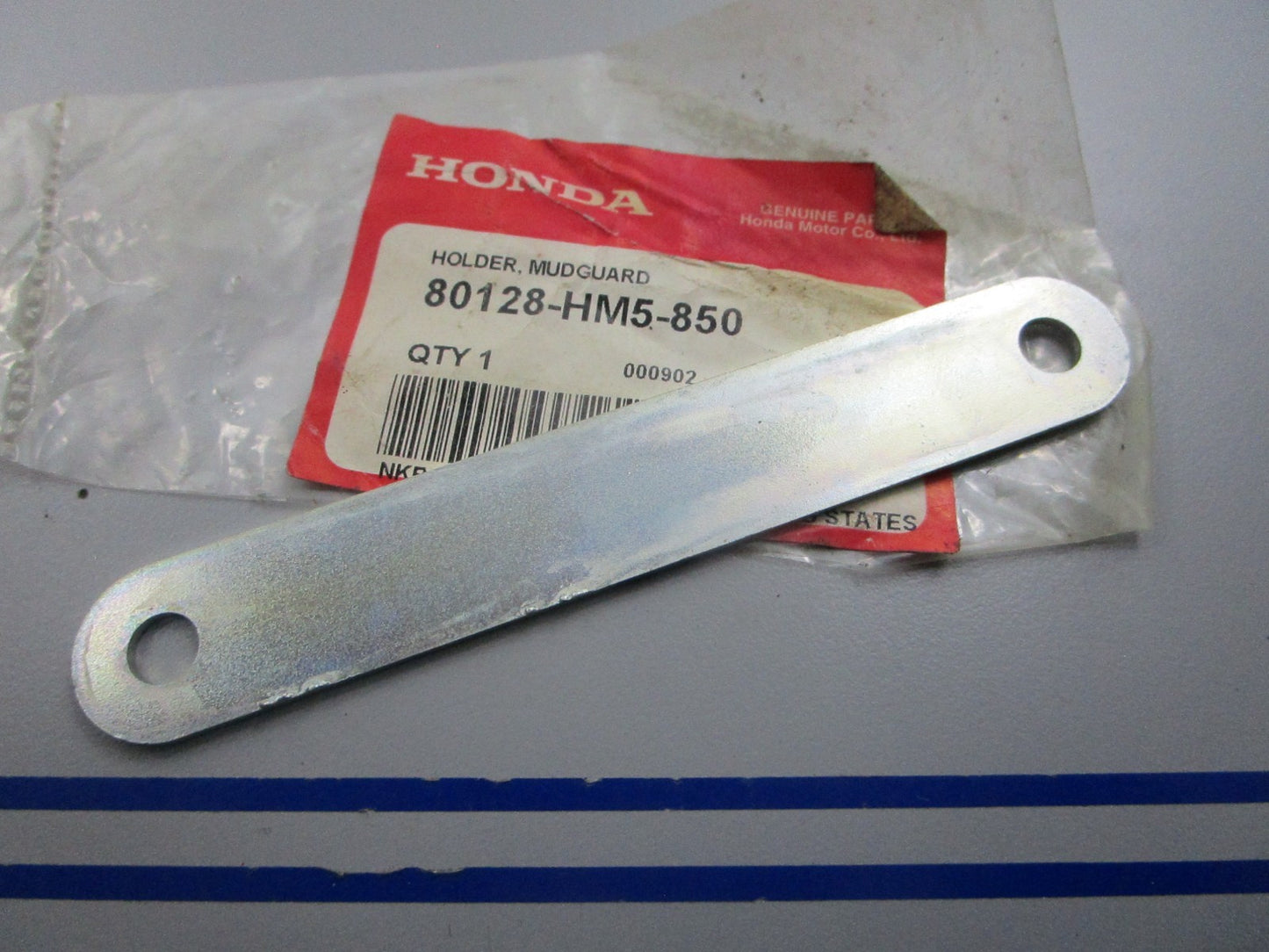 NEW OEM 80128-HM8-850 Honda Splash Guard Holder 0810
