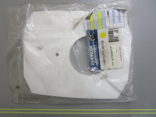 *NEW OEM* 0820 OMC Johnson Evinrude White Trim Plate 765077 0765077