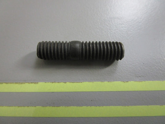 *NEW OEM* 0810 Volvo Penta Stud 953031