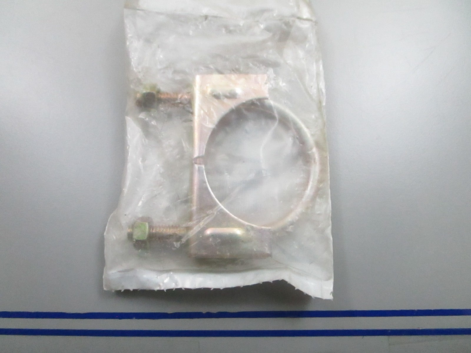 *NEW OEM* 0810 Bobcat Clamp 7101708
