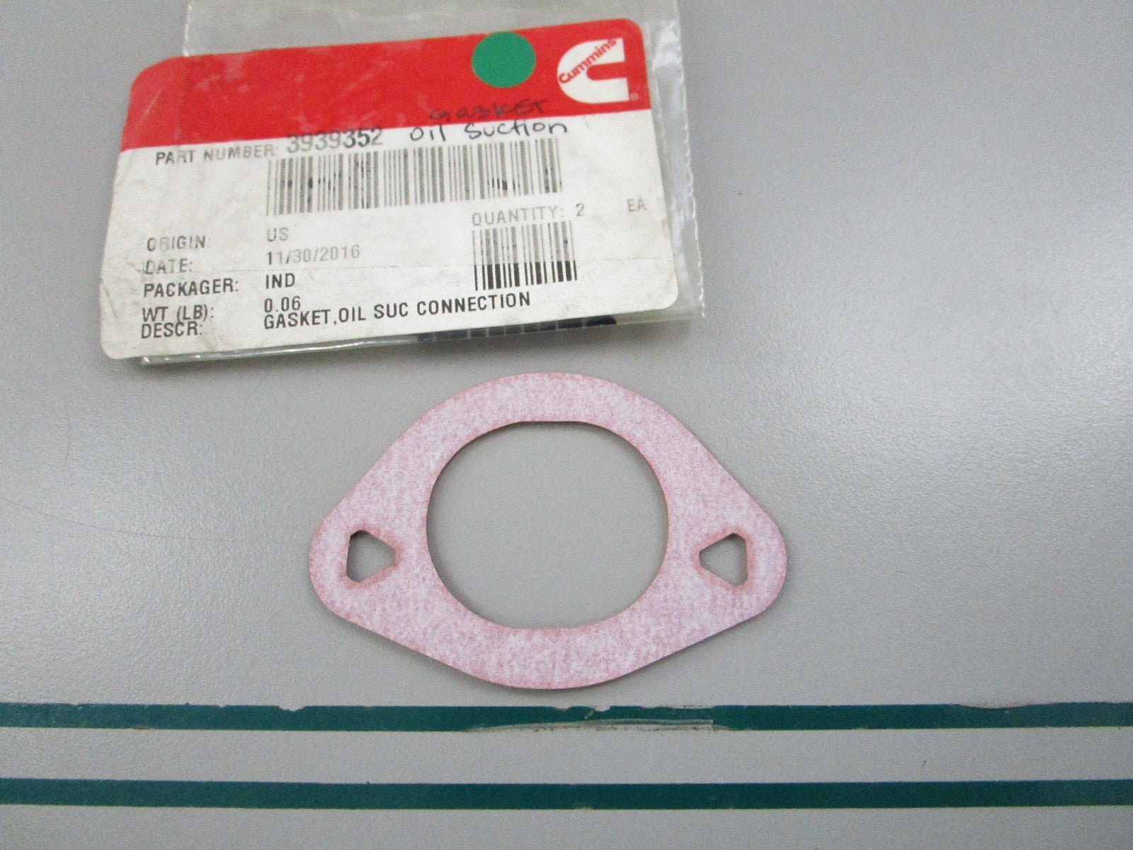 NEW OEM 3939352 Cummins Oil Suction Gasket 0810