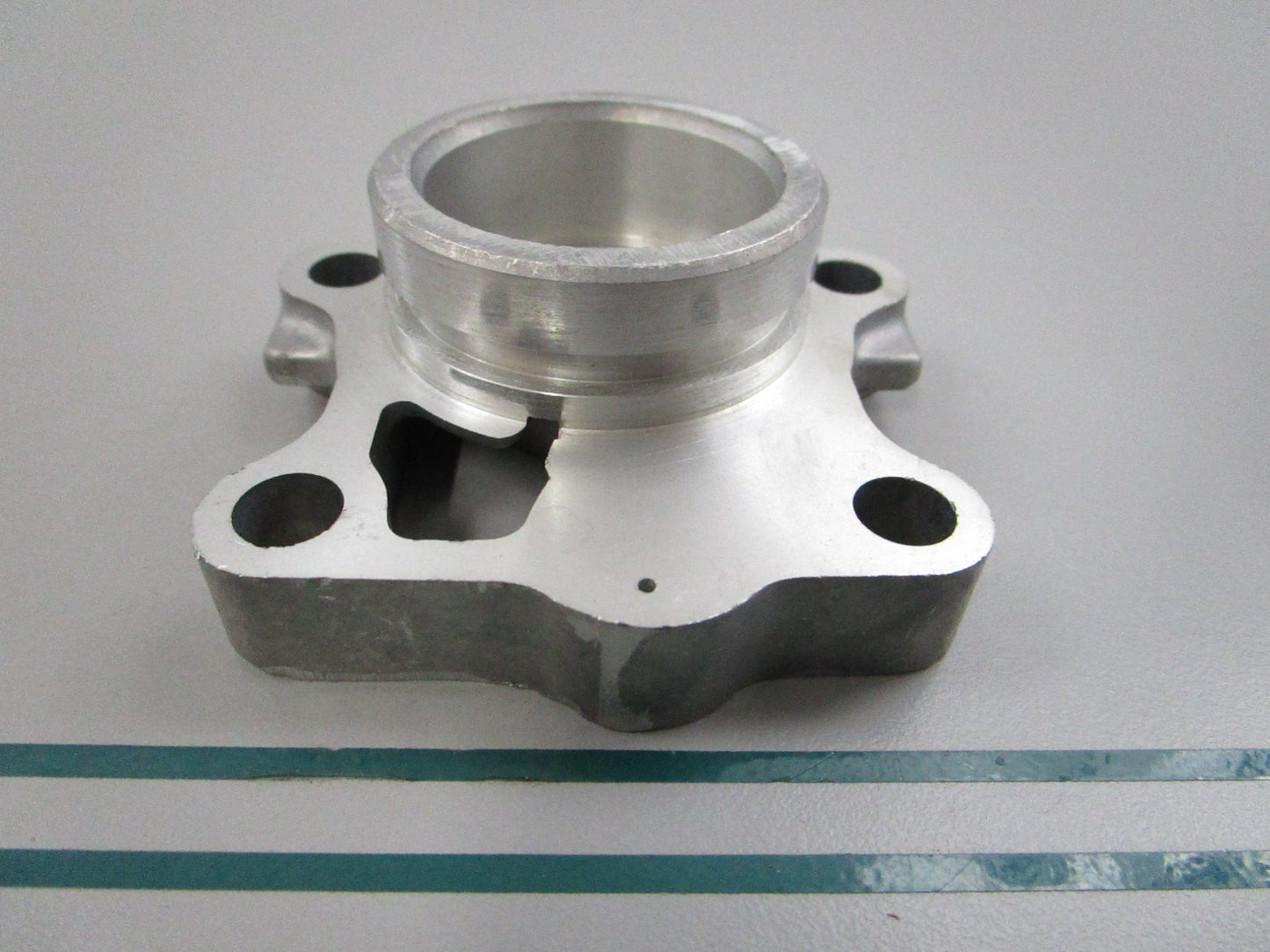 NEW OEM 663-44341-00-94 Yamaha Water Pump Housing 0810