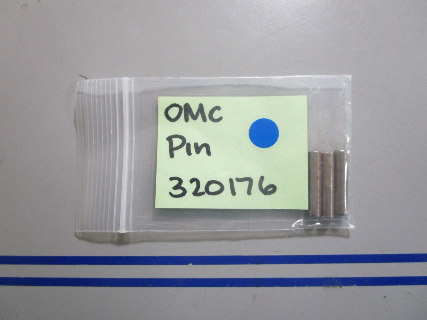 *NEW OEM* 0810 OMC Johnson Evinrude Pin 320176 0320176