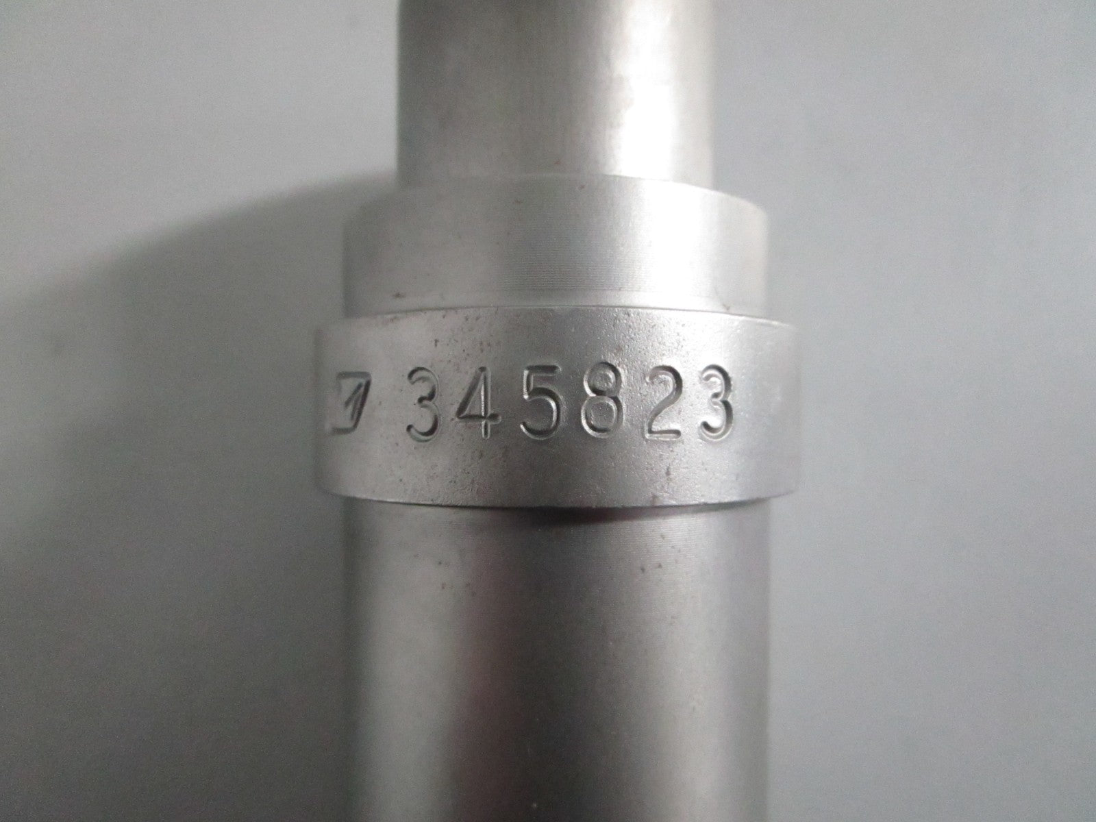 NEW OEM 345823 0345823 OMC Johnson Evinrude Installer Tool 0820