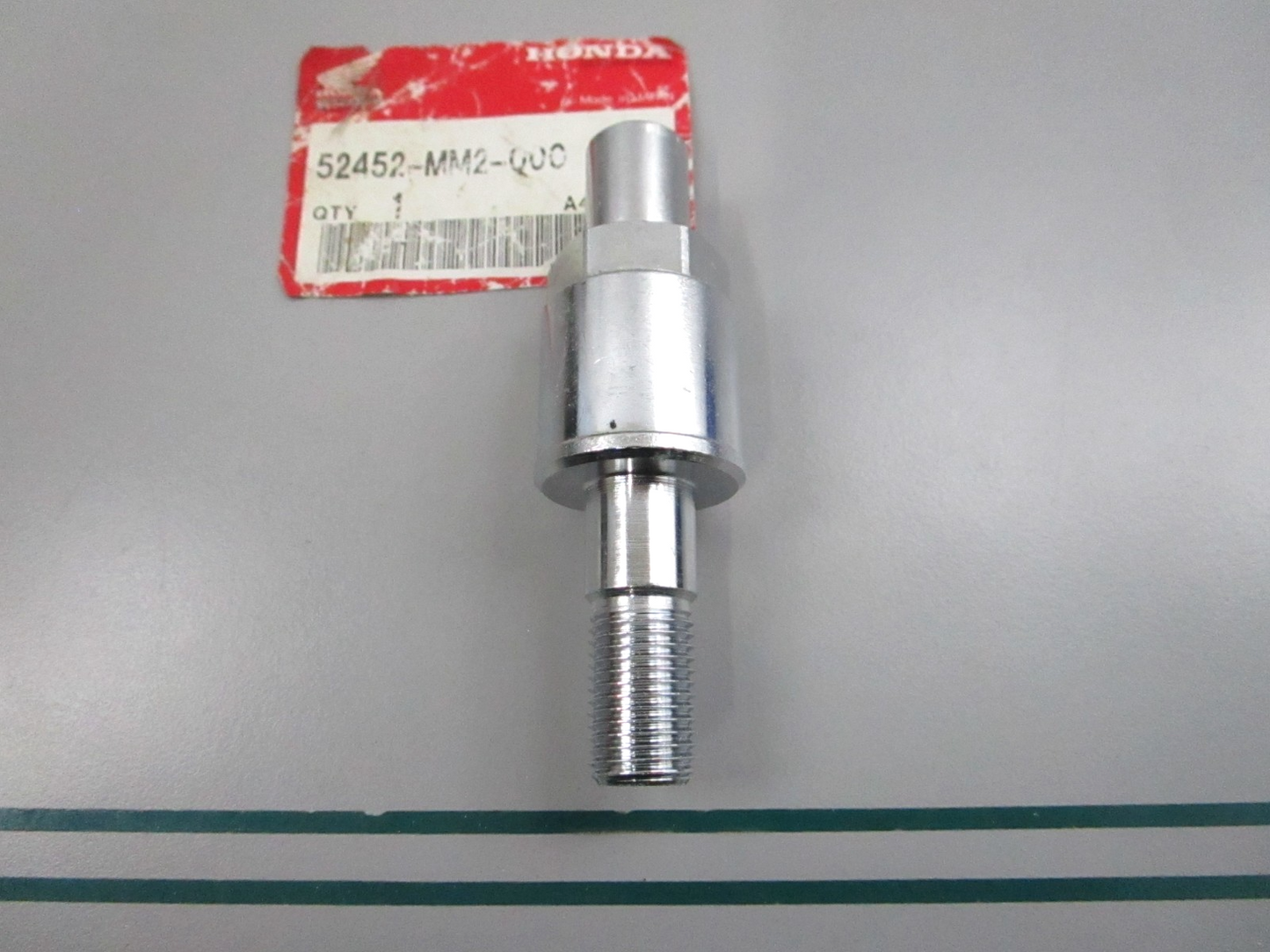 NEW OEM 52452-MM2-000 Honda Cushion Bolt 0810