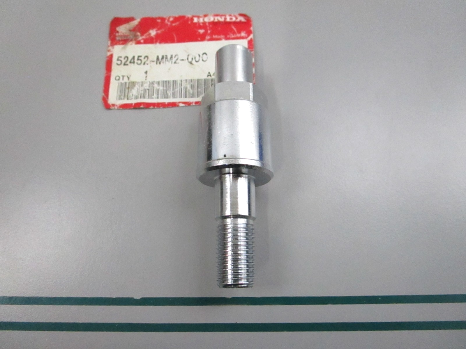 NEW OEM 52452-MM2-000 Honda Cushion Bolt 0810