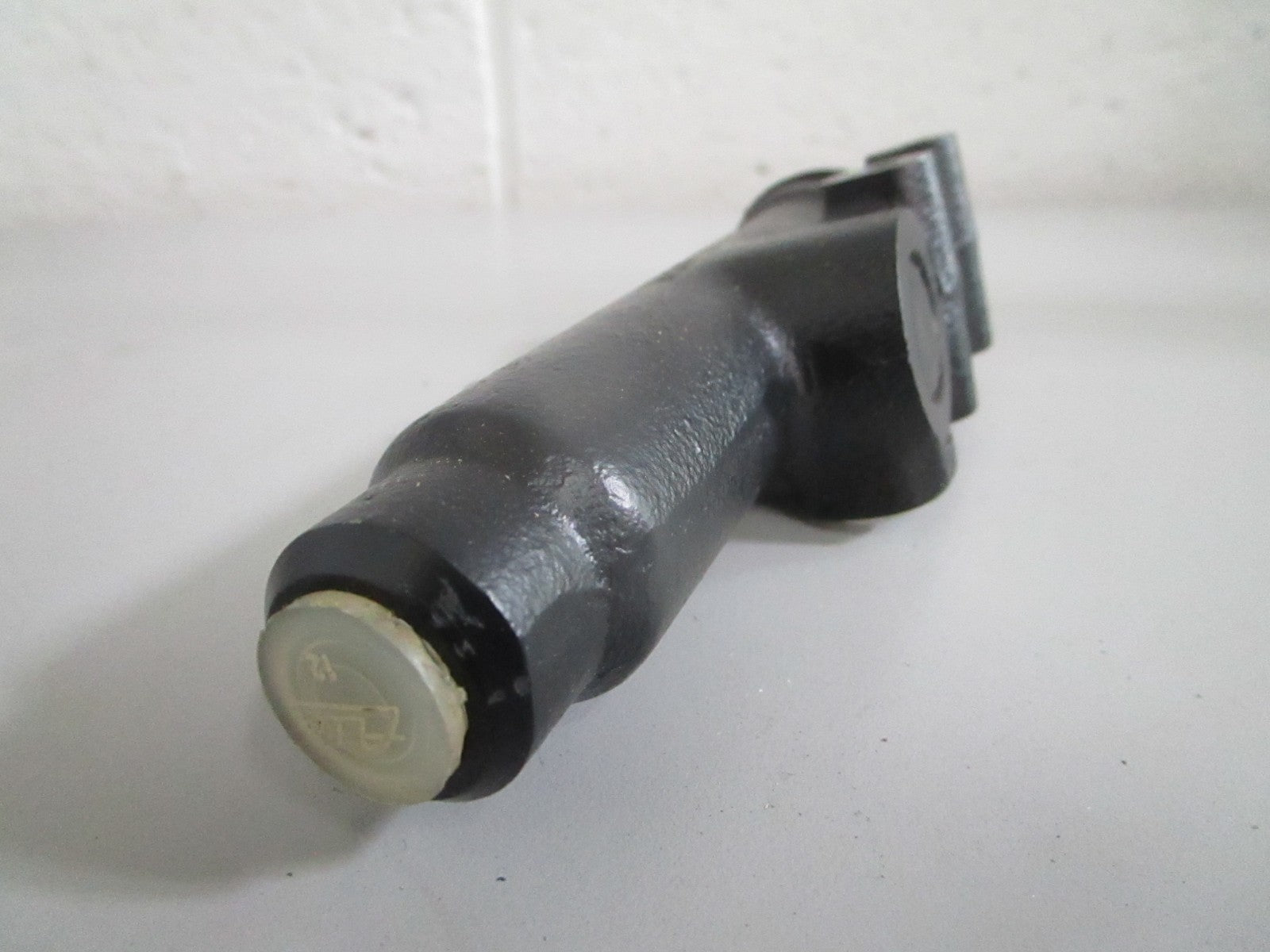 NEW OEM 0002952406 Mercedes-Benz Master Cylinder 0820