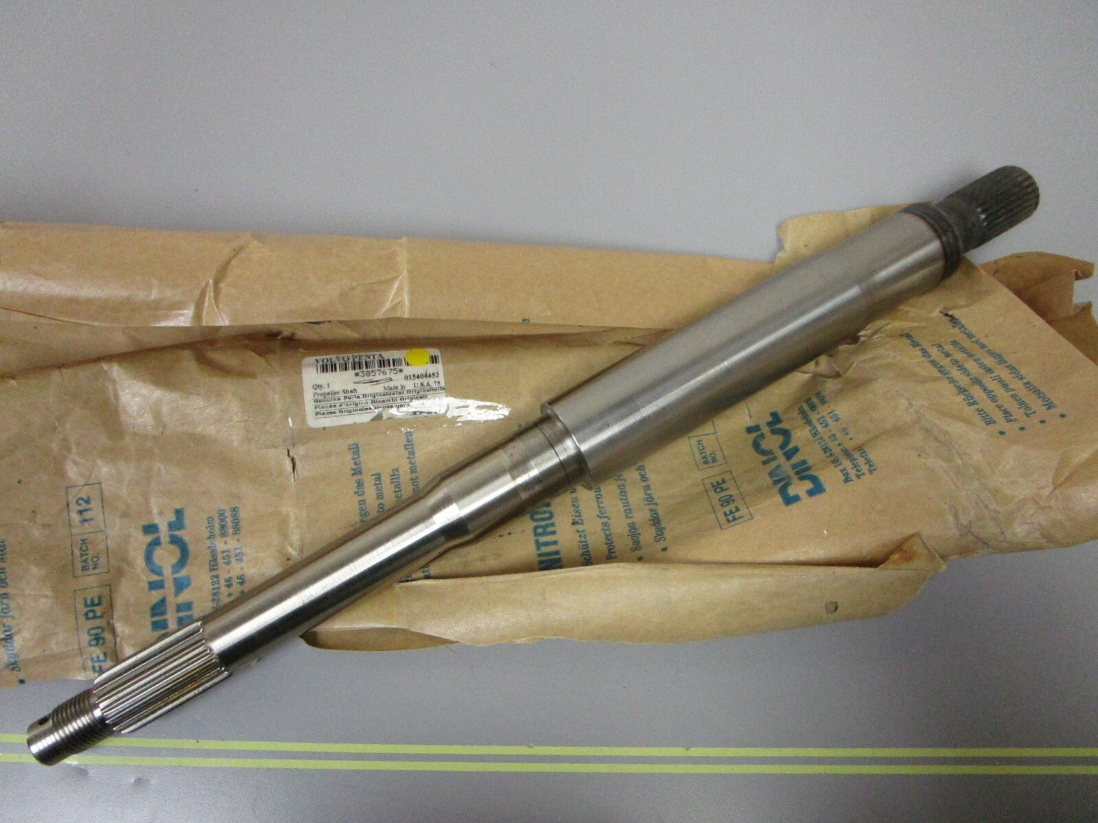 *NEW OEM* 0720 Volvo Penta Propeller Shaft 3857675