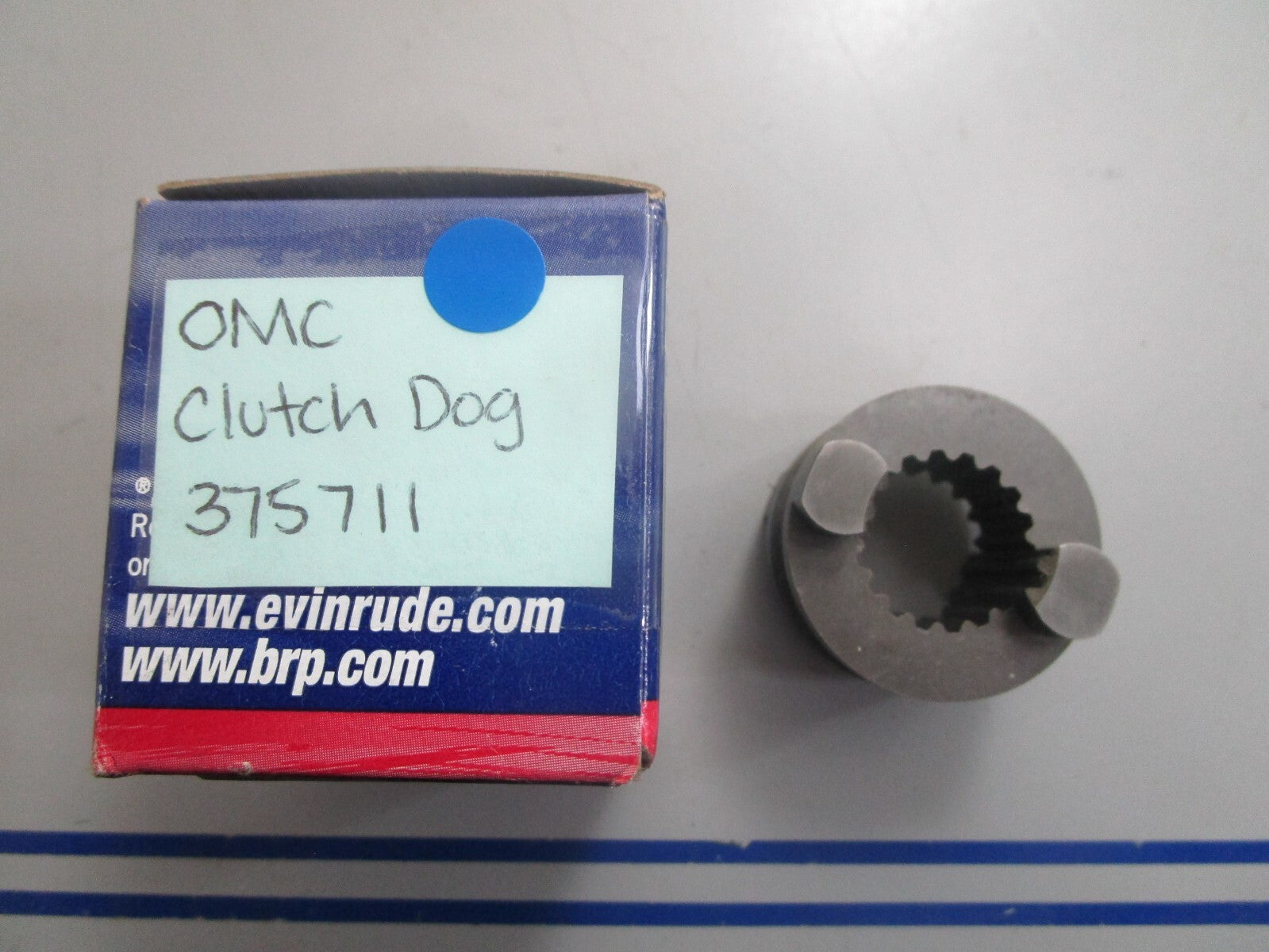 *NEW OEM* 0810 OMC Johnson Evinrude Clutch Dog 375711 0375711