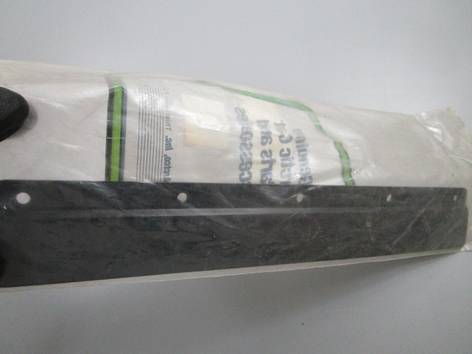 *NEW OEM* 0810 Arctic Cat Hood Guide 0616-622