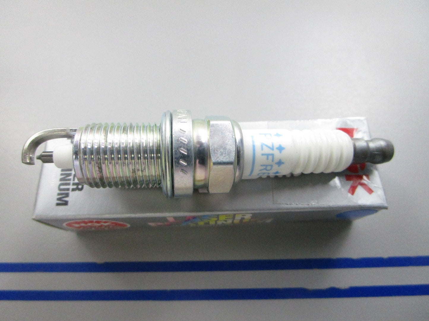 NEW PZFR6H NGK Laser Platinum Spark Plug 0810