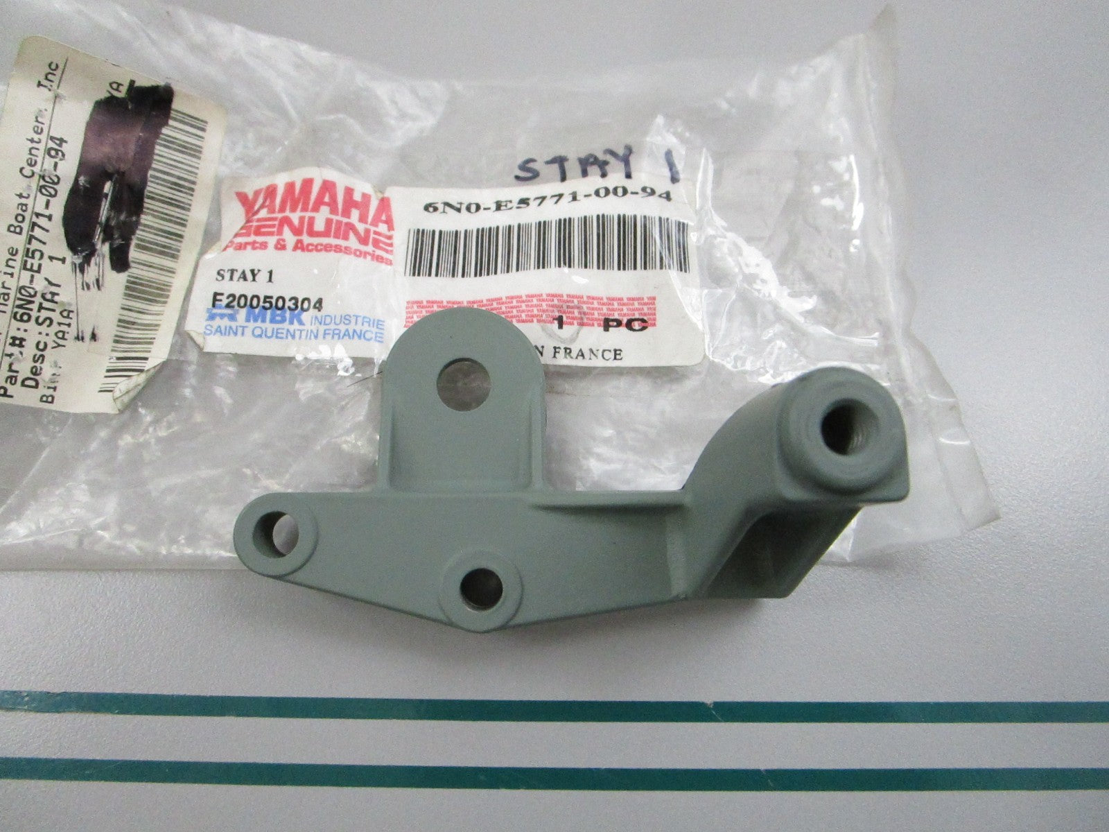 NEW OEM 6N0-E5772-00-94 Yamaha Stay 0810