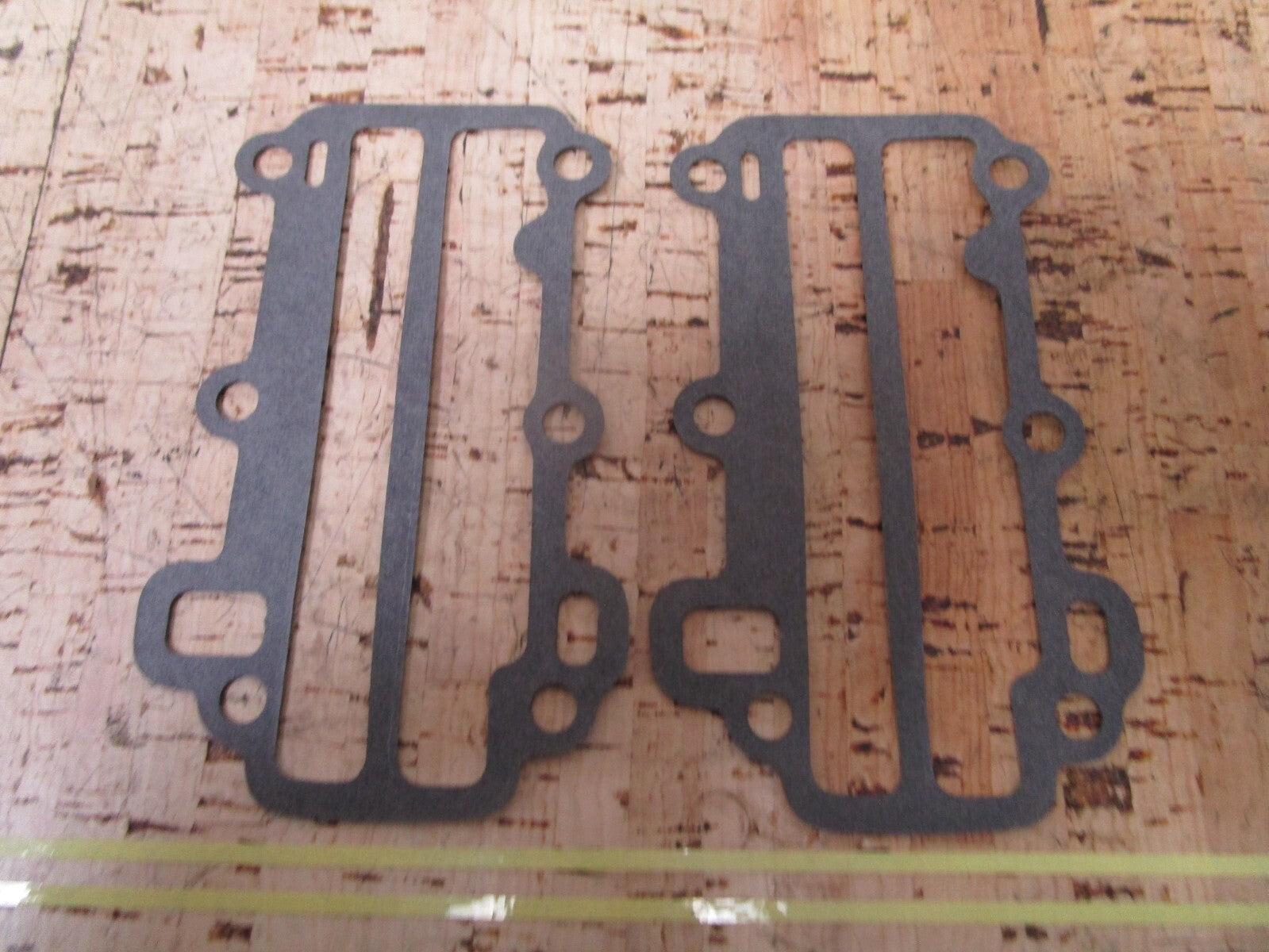*NEW OEM* (LOT OF 2) 0720 OMC Johnson Evinrude Gasket 325271 0325271