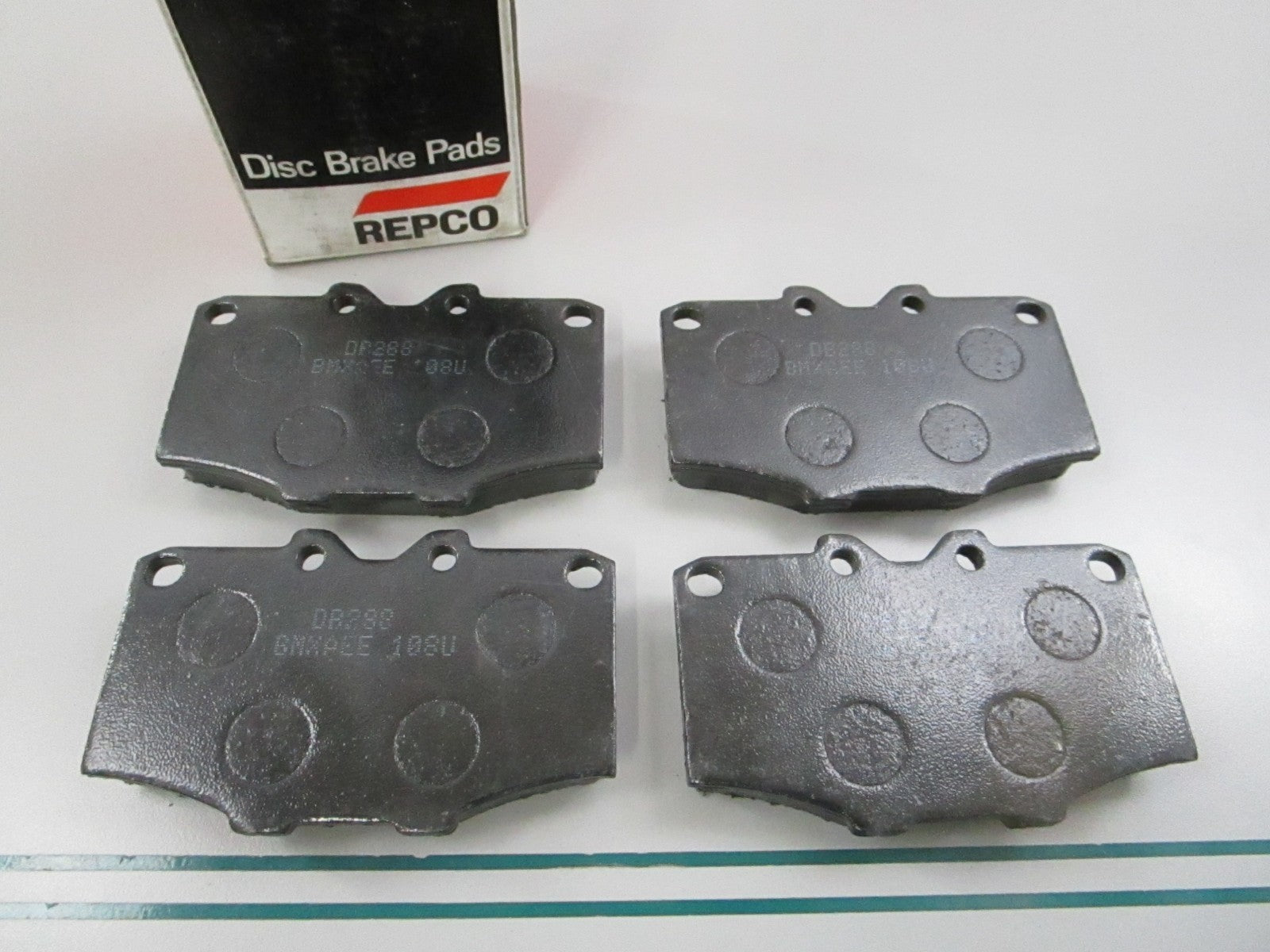 NEW D252D Repco Disc Brake Pad Set 0810