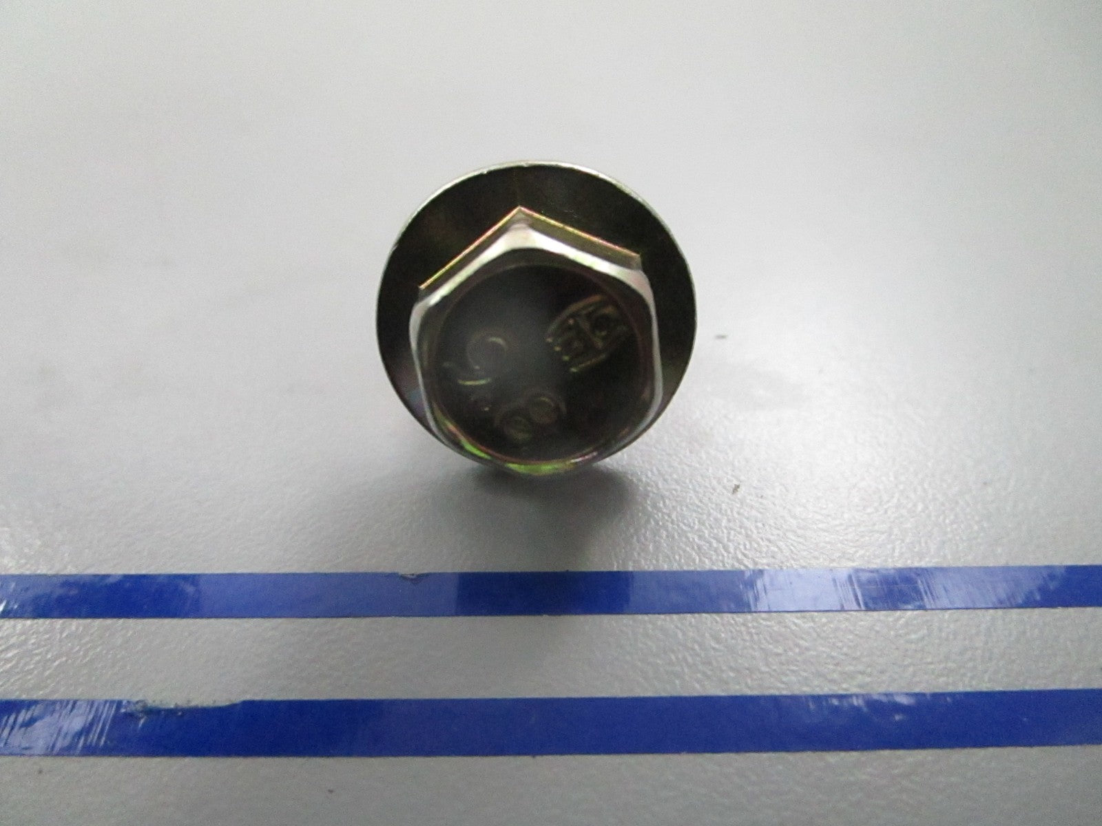 *NEW OEM* 0810 Volvo Penta Screw 3853405