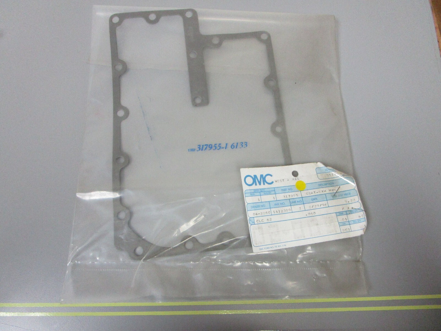 *NEW OEM* 0810 OMC Johnson Evinrude Exhaust Gasket 317955 0317955
