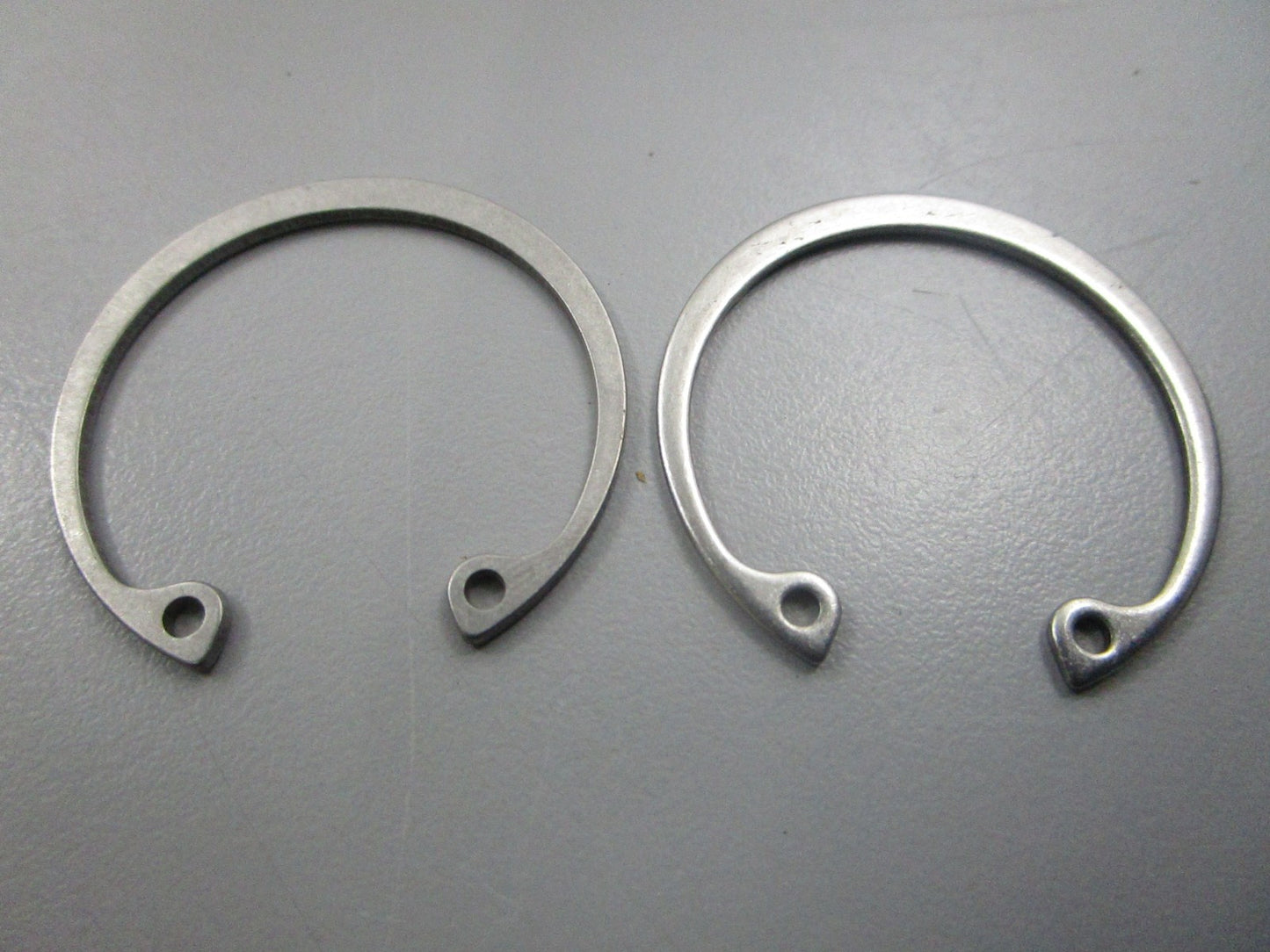 NEW OEM (LOT OF 2) 308632 0308632 OMC Johnson Evinrude Ring 0810