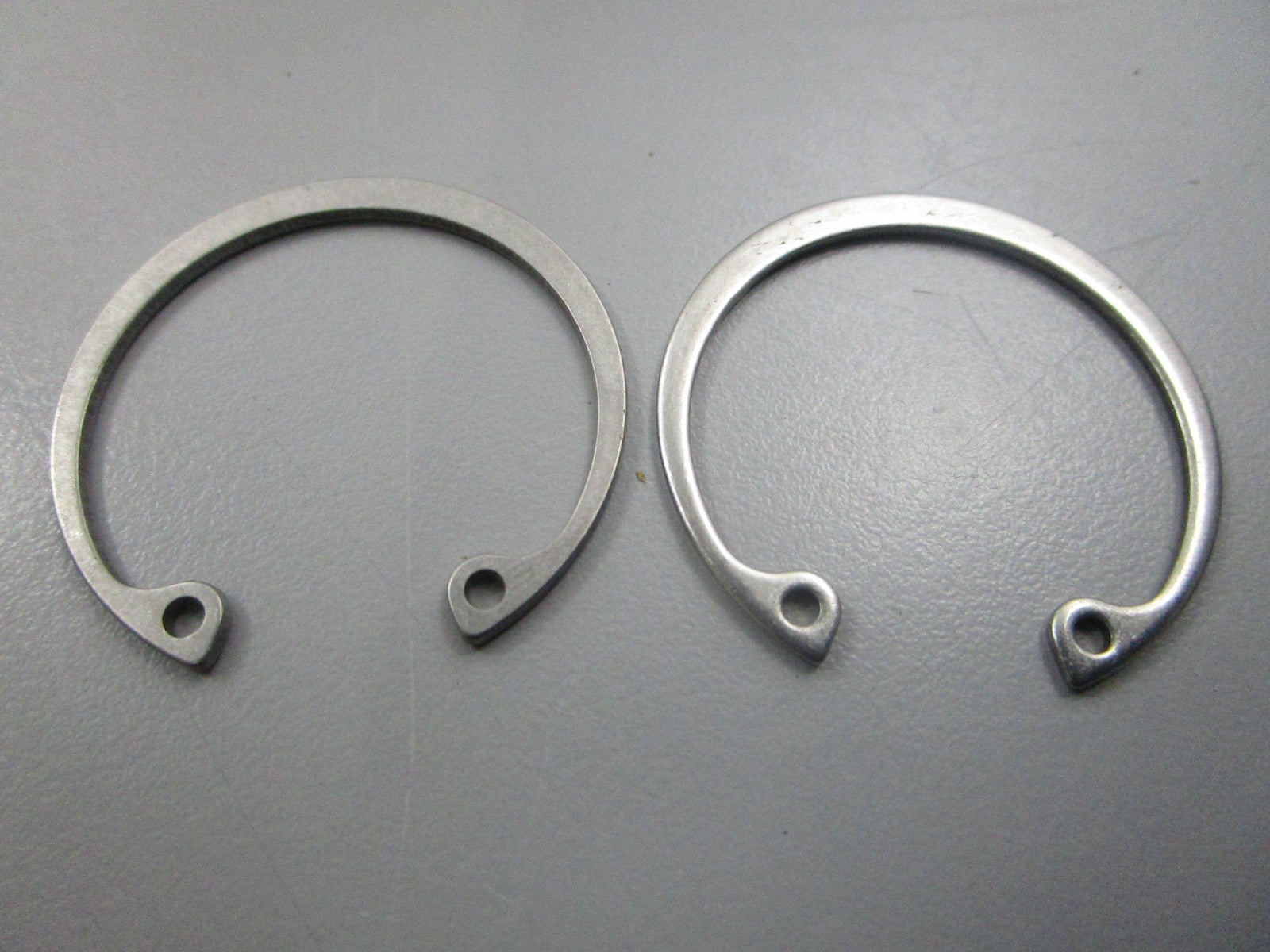 NEW OEM (LOT OF 2) 308632 0308632 OMC Johnson Evinrude Ring 0810