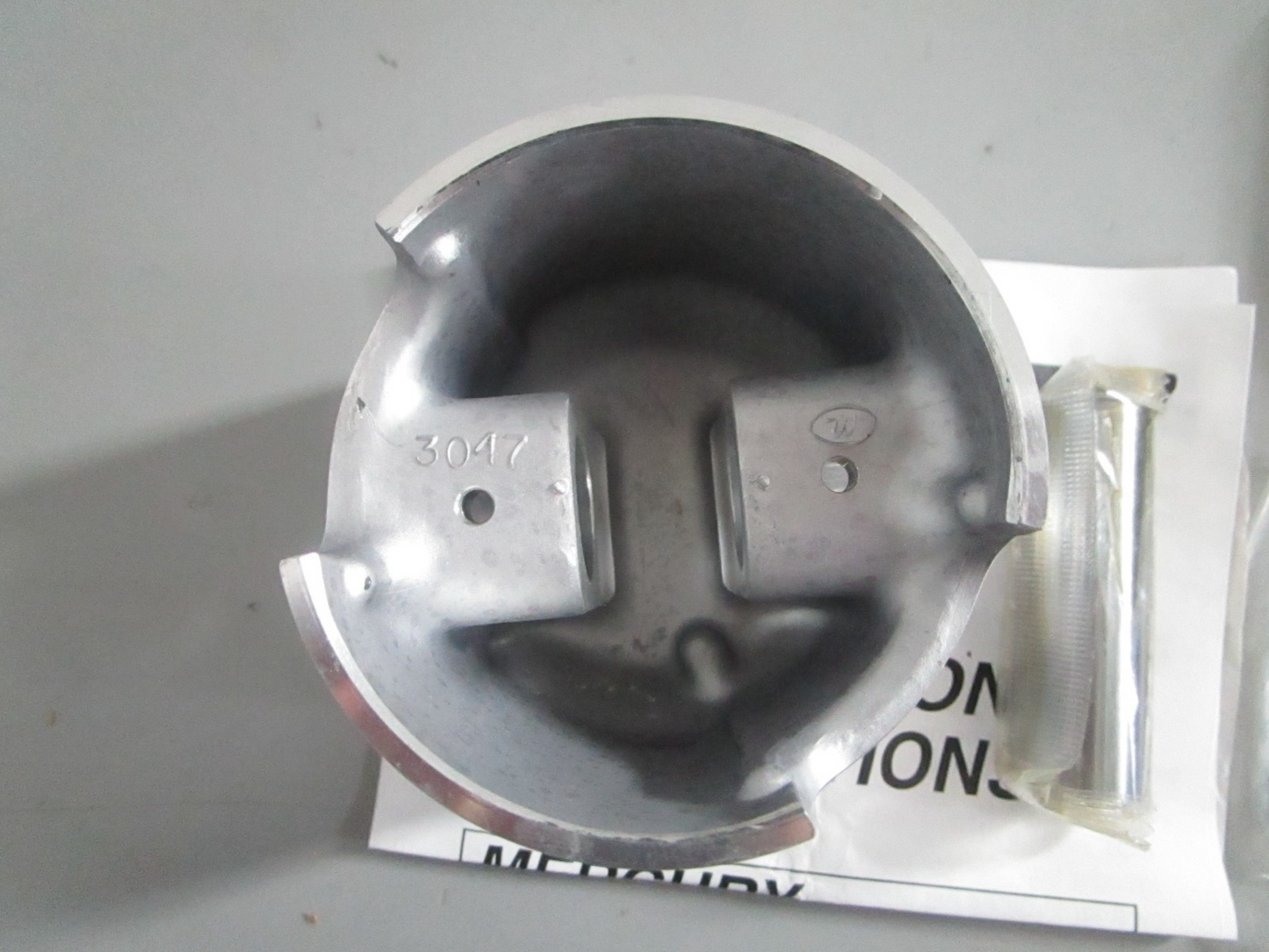 NEW 3047P2 Wiseco Piston Kit For Mercury 0820