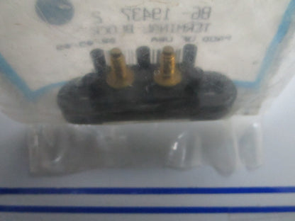 *NEW OEM* 0810 Mercury Quicksilver Terminal Block 86-19437 2
