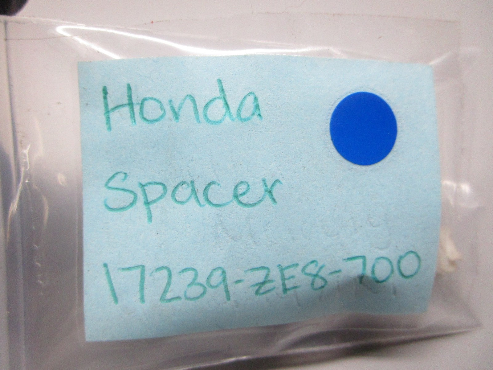 *NEW OEM* 0810 Honda Spacer 17239-ZE8-700