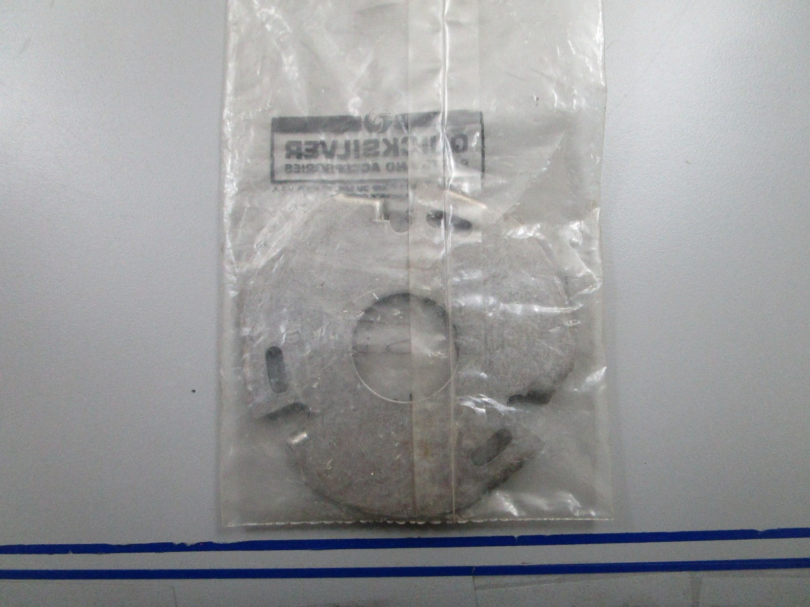 *NEW OEM* 0810 Mercury Quicksilver Plate 20164