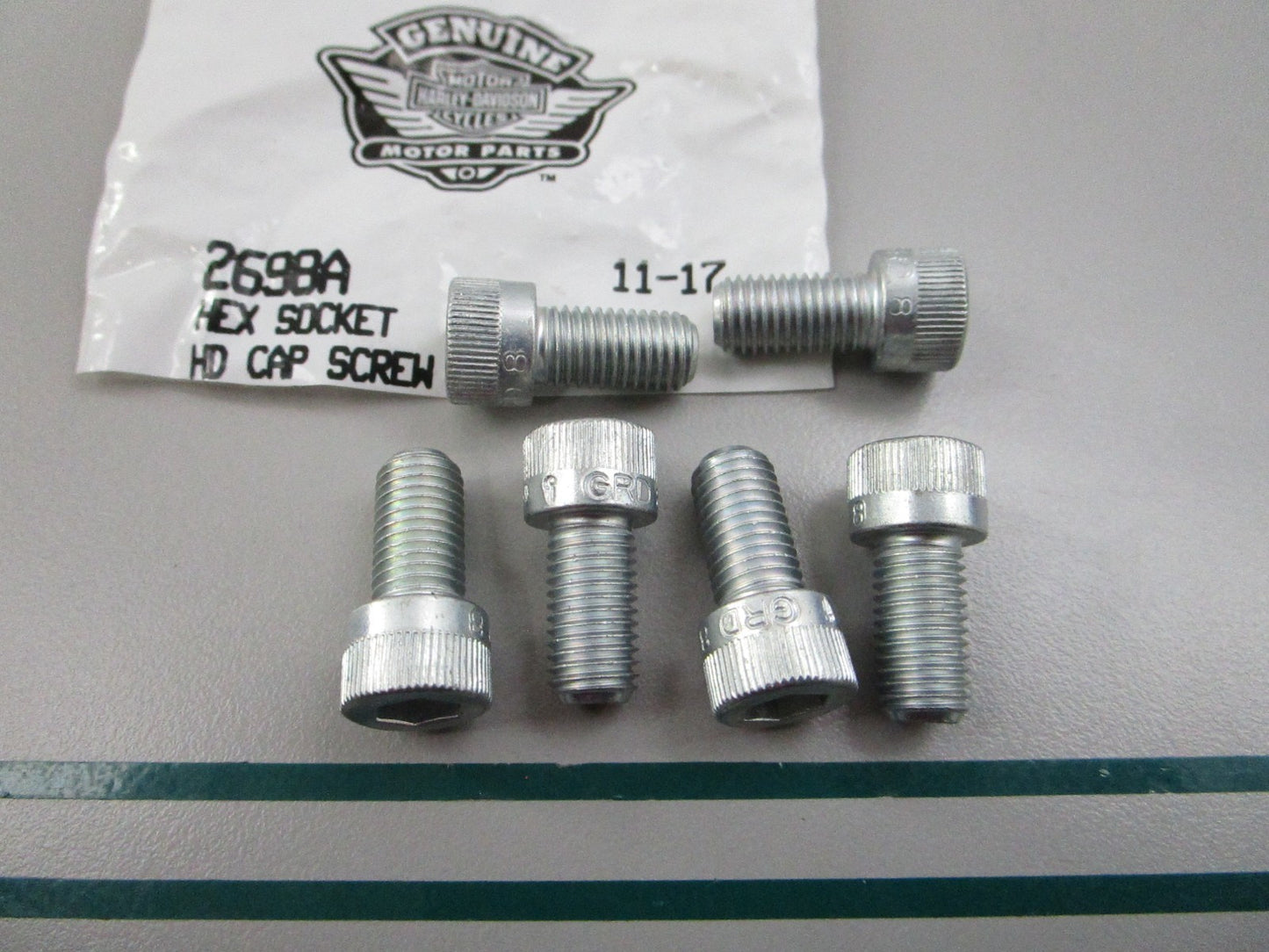 NEW OEM (LOT OF 6) 2698A Harley Davidson Screw 0810