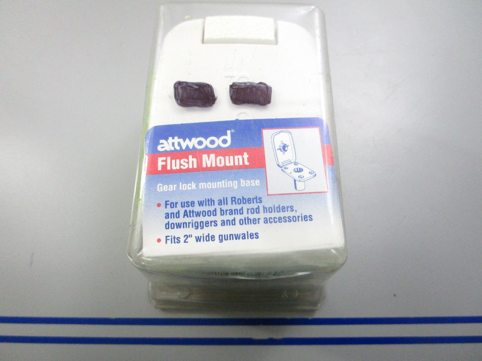 NEW OEM 5023-7 Attwood White Flush Mount 0810