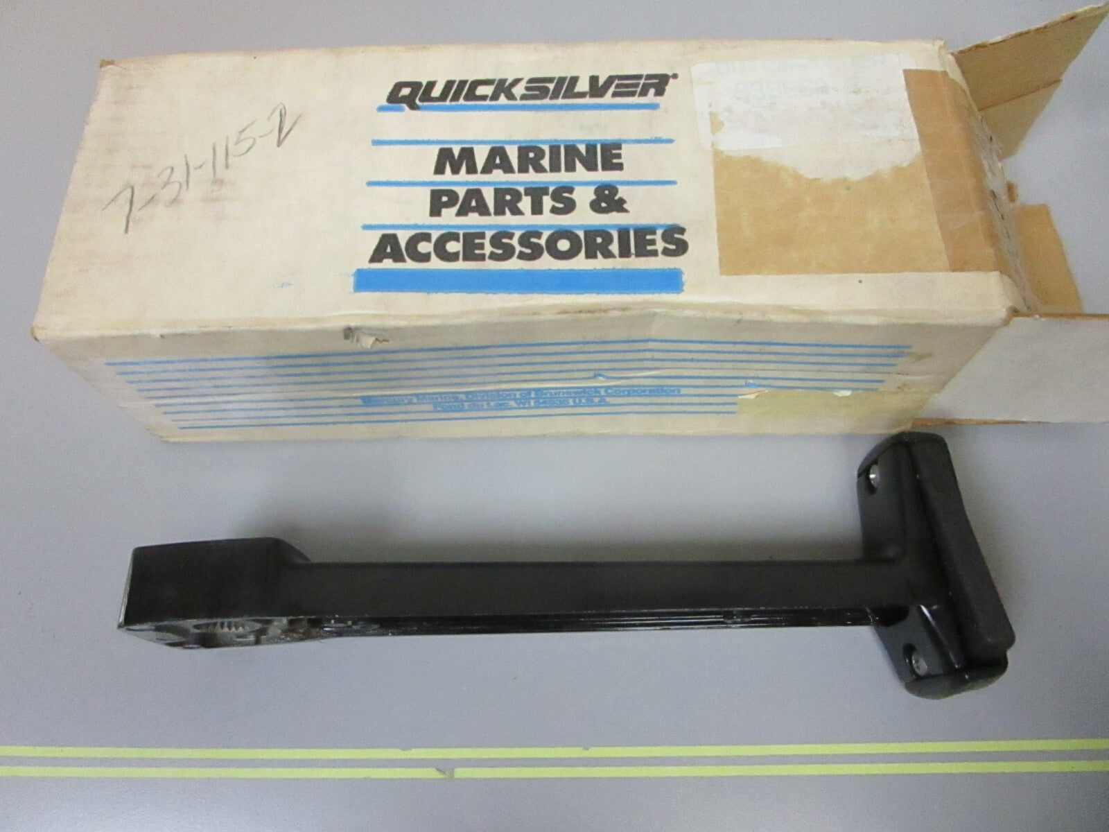 *NEW OEM* 0810 Mercury Quicksilver Control Handle 93863A3